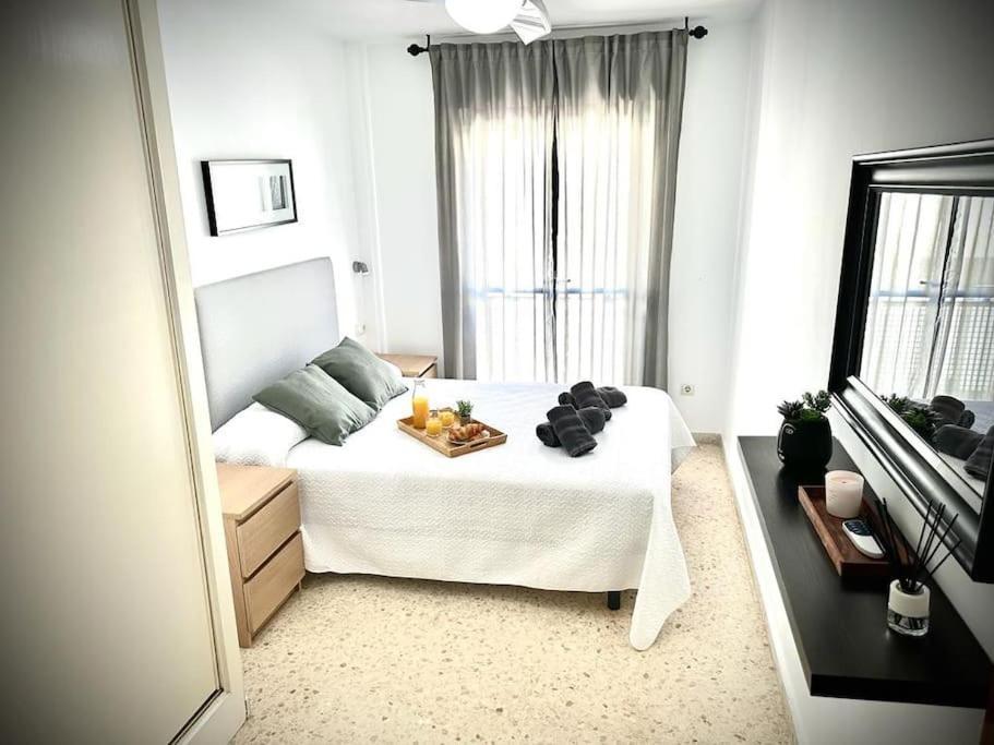 Appartamento El Rincon De Apolo. Atico Con Aparcamiento Gratis. Málaga Esterno foto