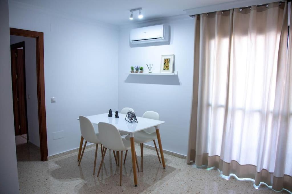 Appartamento El Rincon De Apolo. Atico Con Aparcamiento Gratis. Málaga Esterno foto